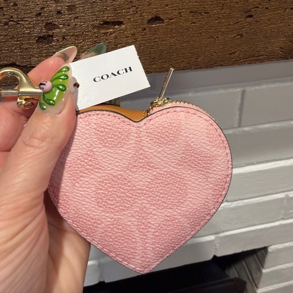 💗New! Coach! - Picture 4 of 13